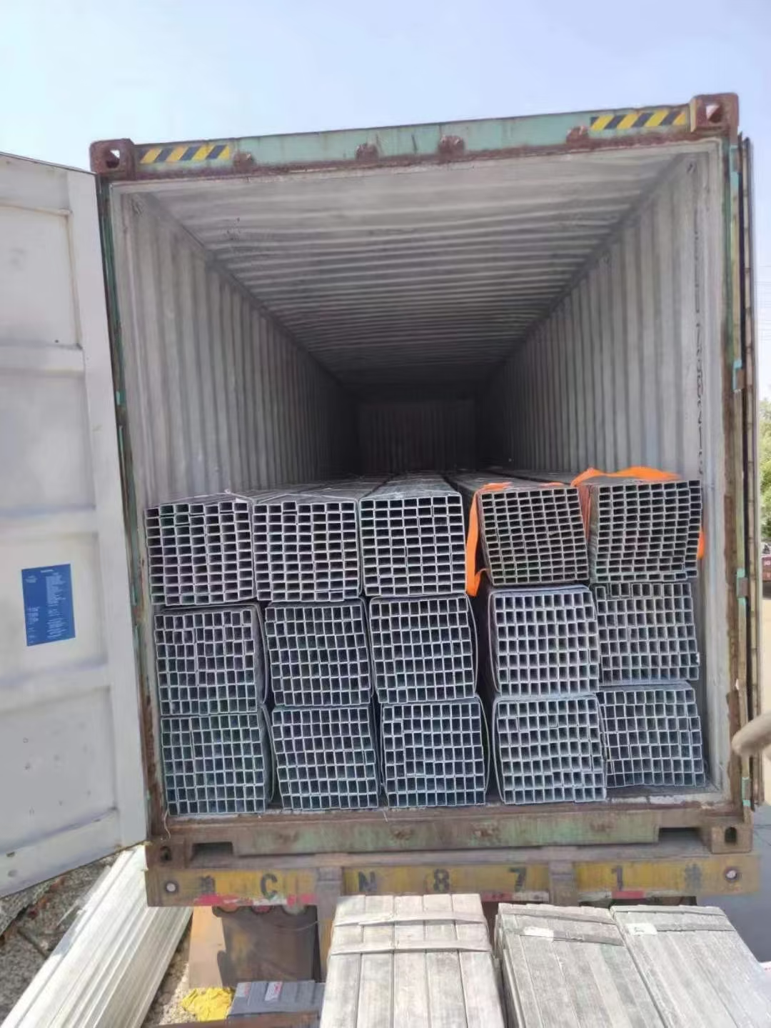 Galvanized Square Tube Container Loading