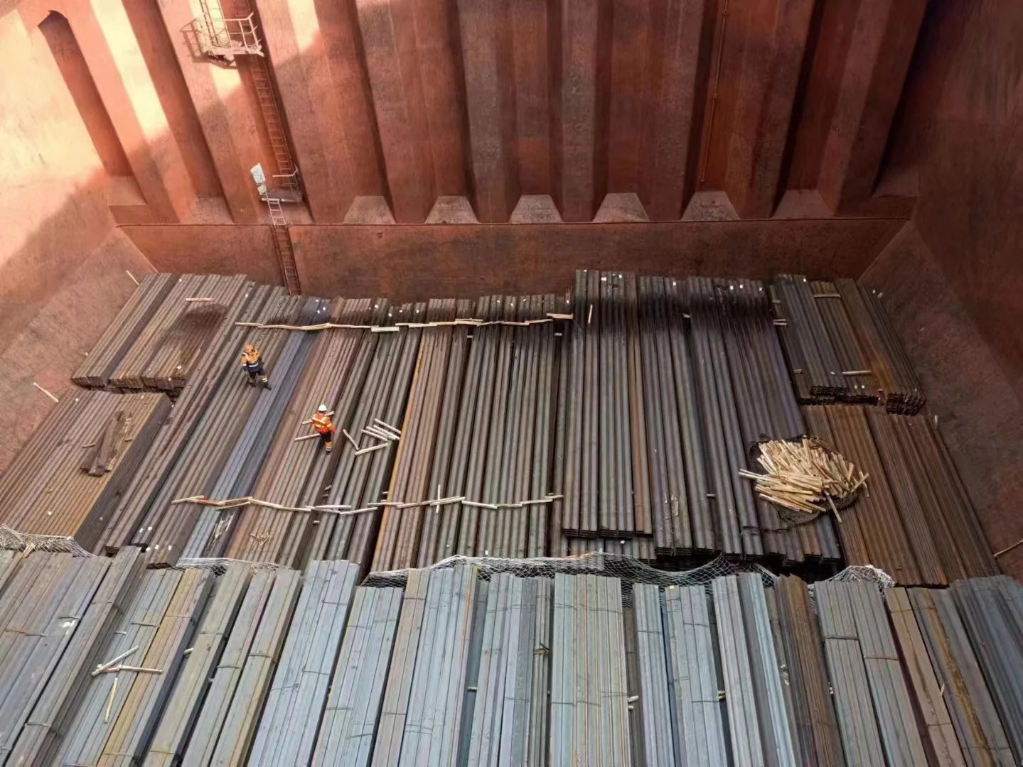 H-Beam 200×200×8×12 49.9KG/M – Ready Stock - Image 3